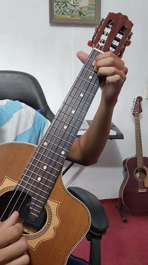 Cómo tocar la introducción de El Reloj del dúo Líbano en el requinto