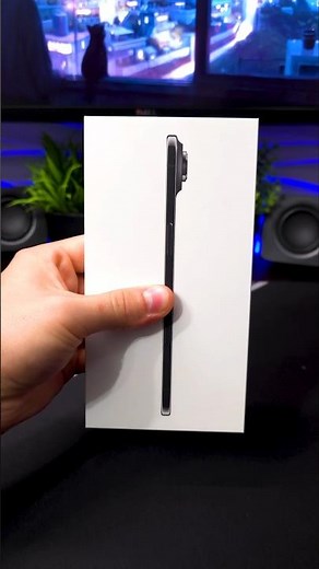 ESR MagSafe HaloLock Wallet and Apple iPhone Air the perfect pair. Link Bellow