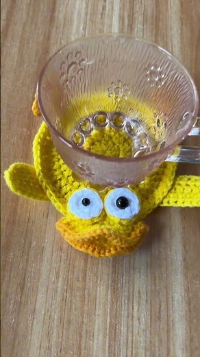 Crochet Duck Coaster pattern in description🧶