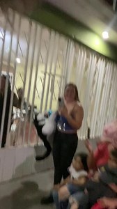 17K views · 548 reactions | En la col Altavista regalos flores y peluche para la Hermosa Renata en sus Xv años | KUIK SMILE Diversion y entretenimiento | Facebook