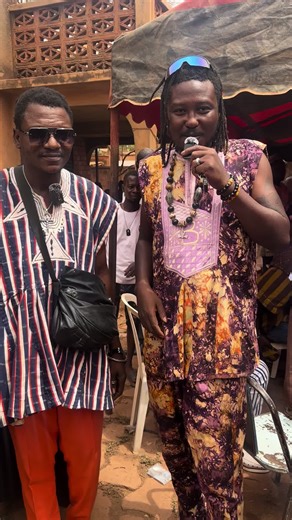 Vidéos de Baton de Moïse 🇧🇫🇧🇫 (@batondemoiseofficiel) avec son original - Baton de Moïse 🇧🇫🇧🇫