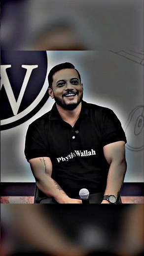 Sir के पास Car कौन सी है 😂❤️!! #physicswallah #rajwantsir #jee #motivation #viral #ytshorts