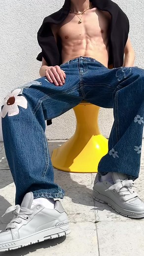 Discover The Zine Patchwork Jeans and FW23 Campaign