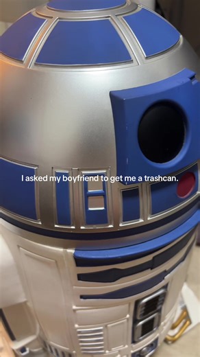 Adorable R2-D2 Inspired Trashcan