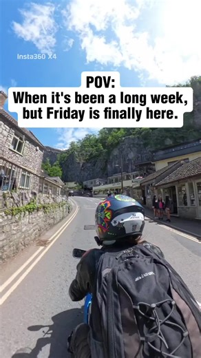 Decorating, fixing the bike, hospital appointments its all go go go!!! Preying the rain leaves off for a day so i can get blu sorted. #bikertok #bikerwoman #Meme #MemeCut #CapCut