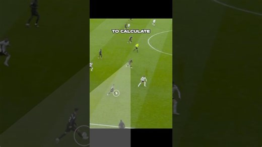 How to scan properly in football ⏱️🧠 | Christopher McLaren