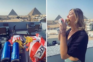 Tourist shares the 'most ridiculous' KFC hack to get the best views of the Great Pyramids of Giza