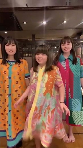 今話題のワンピースで三姉妹で踊ってみた💖【おかんとむすめコラボ】#shorts