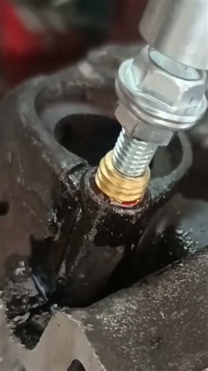 Installing a threaded socket on the motorcycle exhaust bolt hole #incujin