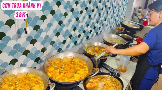 Kỹ năng Nấu Ăn mấy chục món ngon ở Sài Gòn -- Quán Cơm Trưa Khánh Vy bán từ 9h. 🍎Địa chỉ: 21 Phạm Hữu Lầu, P. Phú Mỹ, Q.7, Sài Gòn -- #MCVNetwork #saigonfood #SGF | Food Saigon - HCM