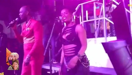 Men bal yo toujou ap di pa gen moun ladann. Pèfòmans met rido live, jou kite 25 desanm 25, nan Barcode New Jersey. K-Dilak Bedjinehaiti Mazora Haiti | Félix Judith
