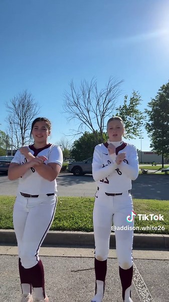 Game dayy ❤️‍🔥❤️‍🔥#softball #foryoupage