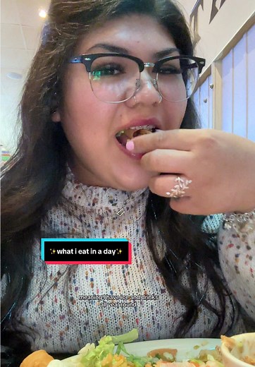 Diamond Dominiquee ✨ (@diamondsdailyy) - What I Eat in a Day: Realistic Meal Choices