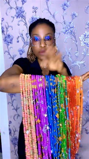 🔥 Venez sublimez vos hanches avec nos bayas 🔥 Élégance, sensualité, séduction, nos bayas sont fait à la mains avec soin pour révéler votre féminité. ✅ Livraison possible aux frais du client ✅ Vous payez une avance pour toutes commandes 📱 0758803749 wa.me/2250141373676 #baya | Benedicte Flora