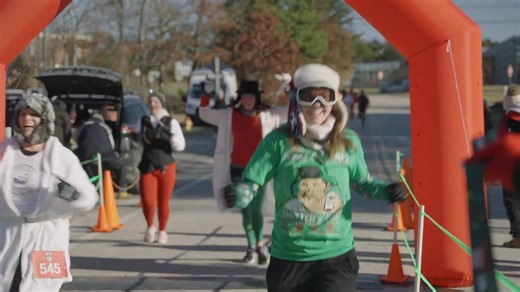 Having a blast at Cousin Eddie's Christmas Run 5K 🎄🏃‍♂️ 🙌 Stack Endurance hosts some of the largest road races in the nation, including runs in Massachusetts, North Carolina, Texas, California, and Colorado. Find a race in your area: https://brnw.ch/21wPS87 | Stack Sports