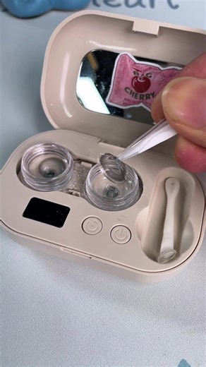 Efficient Contact Lens Cleaner with UV and Ultrasonic Waves
