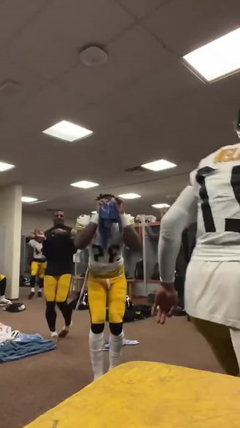 WALK IN YOUR TRAP TAKE OVER YOUR TRAP 🎥 chicohndrx/IG | Pittsburgh Steelers