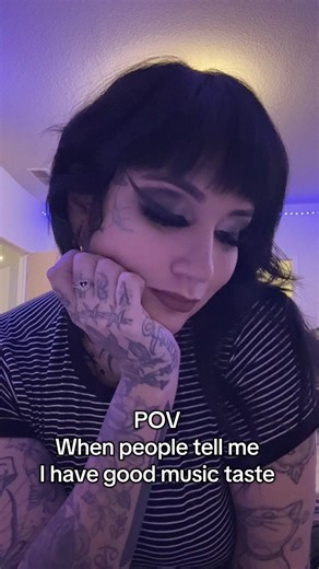 Like literally the biggest compliment anyone can give me 🥰 #tattooedgirl #altgirl #latina