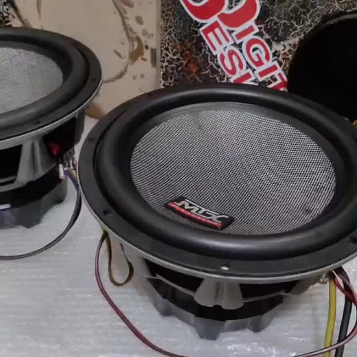 Powerful Woofer MTX for Your Car Audio System