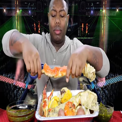 Bloveslife Sauce VS Sas ASMR Seafood Sauce🥊🥊 | Maria Odemira Gois