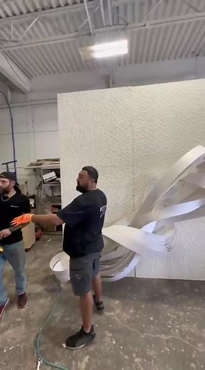 Building a Modern Wavy Wood Backdrop | Custom Event Backdrop by Decoratus US