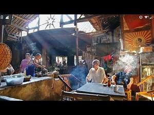 Ancient teahouse in Chengdu, China (成都百年老茶馆)