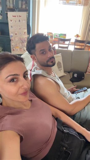 Binge-watching single papa with the not-so-single but immensely talented papa himself 😁! It made my heart full - the story, the performances ... you will laugh, you will cry and then you will laugh again - it has all the feels 💕 #singlepapa on @netflix_in now. | Soha Ali Khan Pataudi