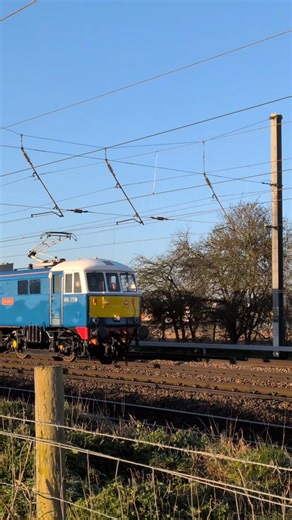 Class 86, 259 'less ross' on the ECML bound for Whitby #ECML #Trains #trainspotting #class86