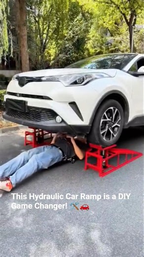 Hydraulic Car Ramps vs. Jack Stands: Which is Better?
