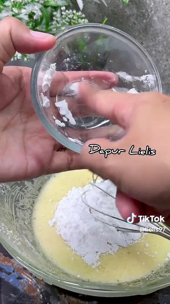 Resep singkong karamel kukus/casava cake .. modal singkong jadi kue enak.. #olahansingkong #casavacake #singkongkaramel #bingkasingkong #bingkasingkongkaramel #dapurlielis