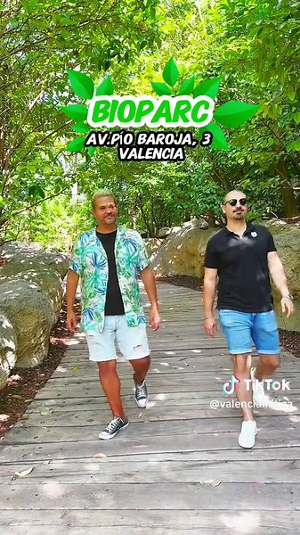 ¡Descubre Bioparc Valencia, donde la naturaleza cobra vida! 🌍🐾 Sumérgete en un viaje salvaje a través de los hábitats más impresionantes del mundo. Desde la sabana africana hasta la selva ecuatorial, vivirás una experiencia única entre animales en libertad. ¡Conecta con la fauna como nunca antes y deja que la aventura te sorprenda! ¿Estás listo para sentir la naturaleza? Ven a Bioparc y vive la magia de la vida salvaje en pleno corazón de Valencia. 💚 Bioparc Valencia ➡️ Av Pío Baroja, 3, Camp