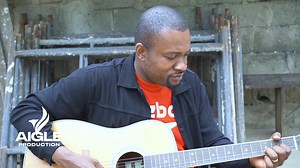 cette chanson est intitulée : orphelin des parents vivants .... album: Saison Pasteur Asaph du ciel | Asaph du ciel