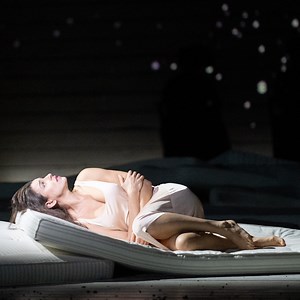 🤩 'Worth the wait!' Just a few of the amazing reviews that The Royal Opera's new production of Jenůfa has received - catch Janáček's opera until 12 October: https://www.roh.org.uk/tickets-and-events/jenufa-by-claus-guth-details | Royal Ballet And Opera