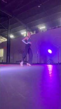 This month’s burlesque class 💙 #dance #burlesque #beginner #beginnerdancer #choreo #heelsdance