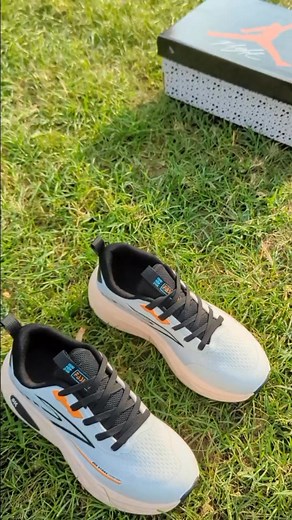 𝐑𝐮𝐧𝐧𝐢𝐧𝐠 𝐒𝐡𝐨𝐞 | Marvel Fashion