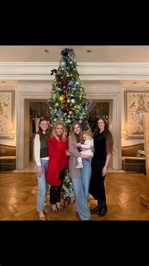 Randy Fifield Modern Living on Instagram: "Holiday traditions filled with love .., #love #fun #realestate #friends #blogger #play #go #inspiration #live #family #baby #christmas #losangeles #chicago @randyfifield @thepeninsulabh @peninsulahotels @sherryleafox @akilahreleford @sarahnearisstyle @wnudo @palisadesvillage @lexaluthor @katie_fifield @samantha.sinclair.fifield @lukegoldstein @kitchenchat @suzettebernstein @gaybrowne @gayweber @no_re_gretas @alexaboputnam @angellanazarian @ageless_drsyp