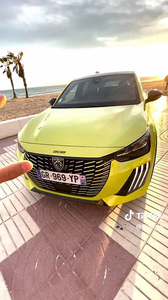 2024 Peugeot E-208: More Power, More Range, More Color!