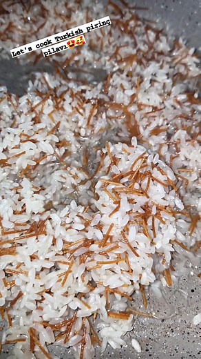 Traditional Turkish pilav requires frying the rice in butter or oil before adding water. This technique is called “kavurma” and gives pilav its signature flavor and texture. 😍🥰 #turkish #turkishfoods #turkishrice #pirinçpilavı | Igorota-Turkish Family Diary