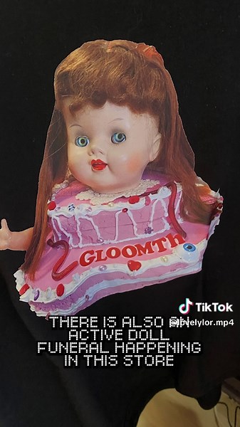 Exploring Gothic Doll Fashion and Collecting