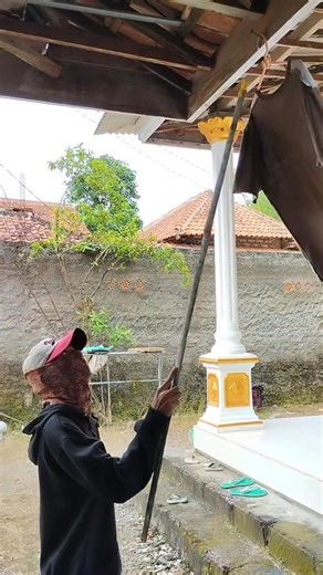 Simple Trick to Grab Clothes from High Places