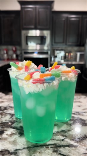 The kids loved this one! Perfect for Halloween 👻 🪱 #halloween #drink #drinkrecipe #kidfriendly #drinks #foryou #fyp | Drink Freak