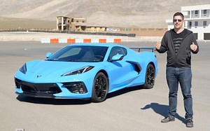 Antoine Joubert essaie la nouvelle Chevrolet Corvette C8 Z51 2020