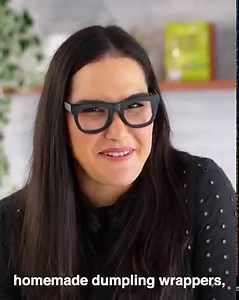 252K views · 6.7K reactions | How to make homemade dumpling wrappers... get the low down on the rolling technique for dumpling perfection寧 | Marion Grasby | Facebook