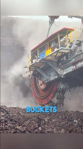 The World’s Largest Excavator That Can Move a Mountain