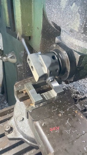 276K views · 1.4K reactions | Usinage sur machine-outils tête alésage en fly cutter #pireçage #alèsage #cncmachiningparts #cncmachining #cncmilling #center #taillage #StarsEverywhere #lathework #mecanique | CNC FL10 | Facebook