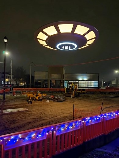 1.5K views · 39 reactions | Come see us tonight for the Best Pizza in the Universe! | Luna Pizza Cafe | Facebook