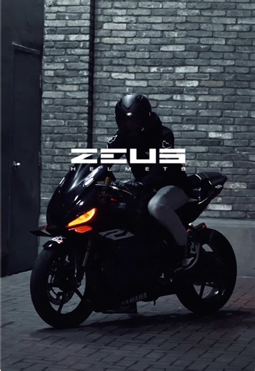 Zeus ZS-613 H Open-Face Helmet: Safety Meets Style