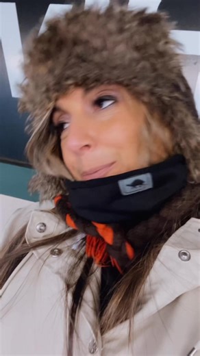 Oh my Brrr. just waiting thank goodness for the hat and turtle fur neck warmer. Schwab Network | Nicole Petallides