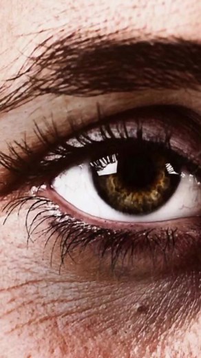 Dark Circles, Eye Bags & Puffy Eyes Removing DIY Undereye Cream#rohitsachdeva #darkcircles #puffyeyes #eyebags #trendingbeautytips #beautyhacks #beautyinfluencer #beautytips #homeremedies #skinlightening #skinwhitening #undereyewrinkles #undereyedarkcircles #undereyeserum #homeremedies #saffronbenefits #milkforskinwhitening #viralbeautytips #viralbeautyhacks #viralshort | Rohit Sachdeva