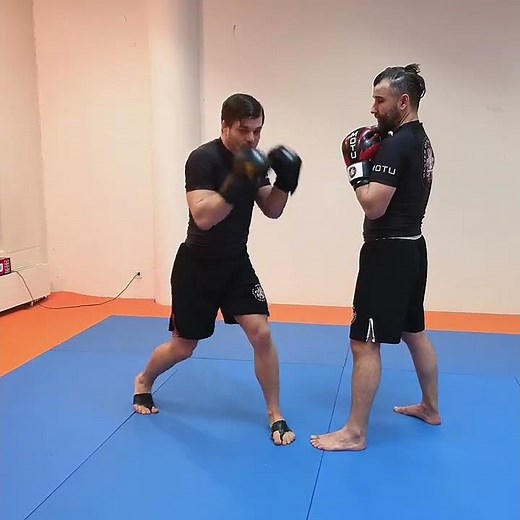 Bob & Weave - Dodging Hooks and Haymakers - Boxing Basics for MMA Muay Thai